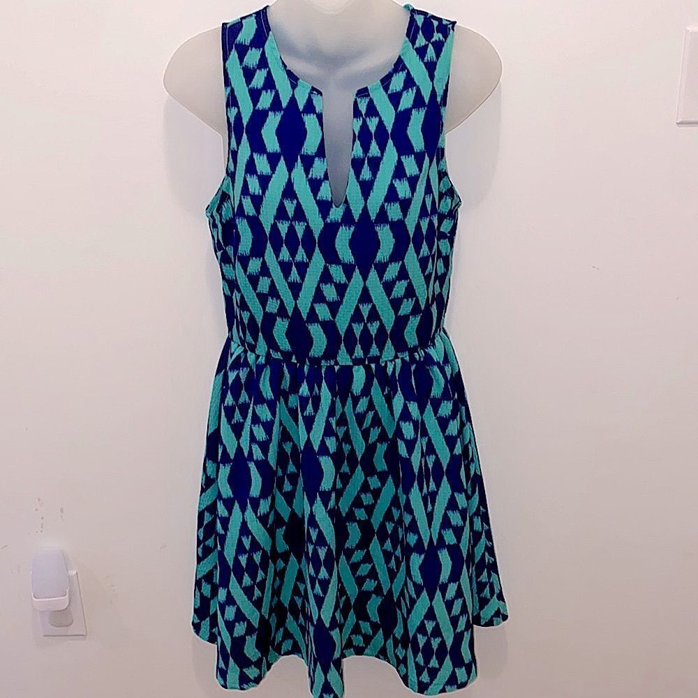 Everly Blue Green Geometric Diamond Sleeveless Dress Medium EUC
